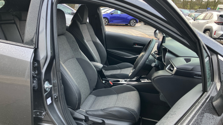 Toyota Corolla 1.8 Hybrid Design 5dr CVT Hybrid Hatchback